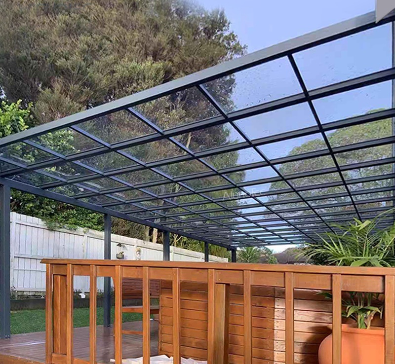 Jasa Pasang Atap Canopy Polybarbonate di Bali